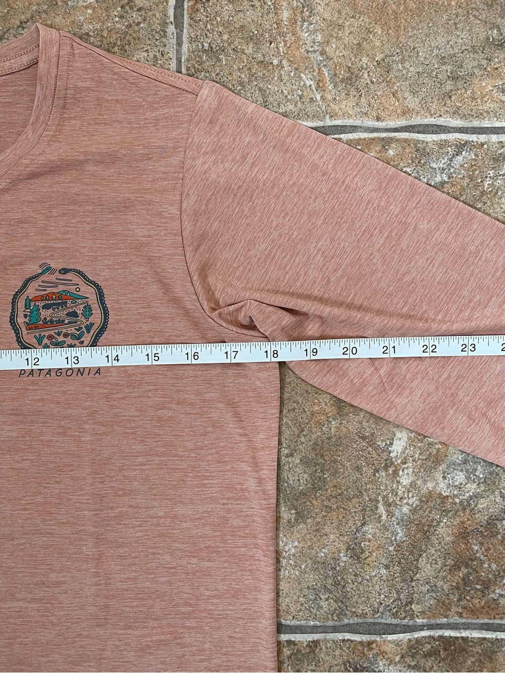Women's Long-Sleeved Capilene® Cool Daily Graphic Shirt - Lands - Picture 7 of 9